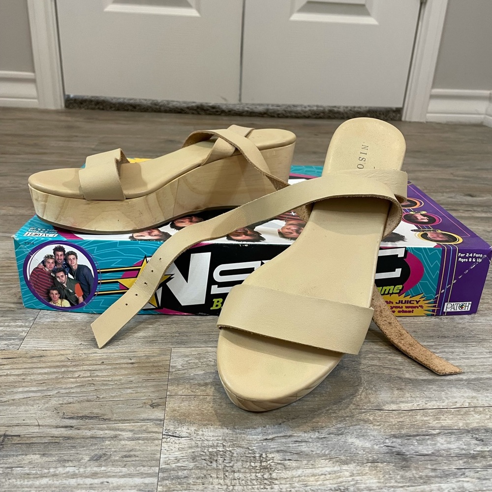 Nisolo Sarita Wooden Wedge Sandal